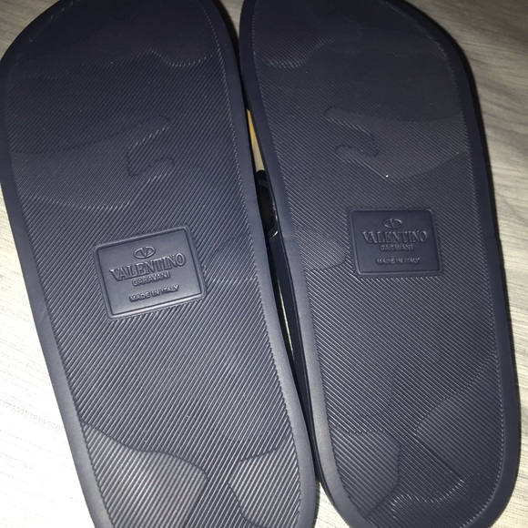 Valentino Garavani camouflage pool slide sandals - Picture 5 of 5